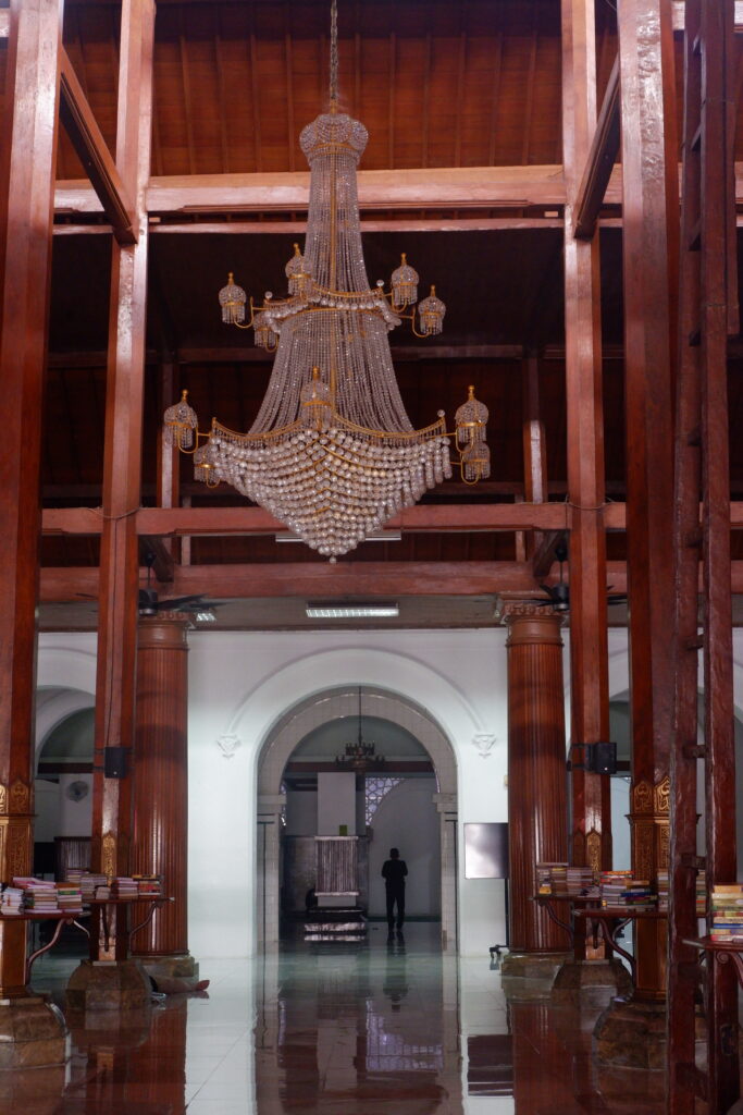 Interior Masjid Sunan Ampel