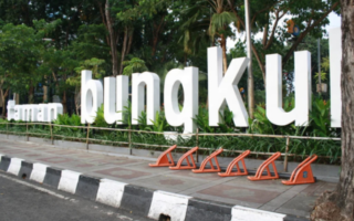 Pesona Taman Bungkul di Surabaya